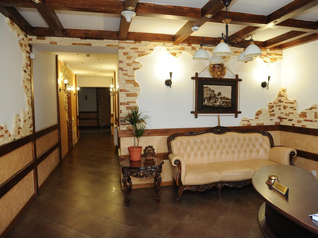Hotel Perlyna Karpat 布克维 外观 照片
