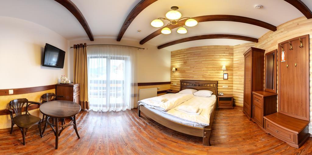 Hotel Perlyna Karpat 布克维 外观 照片